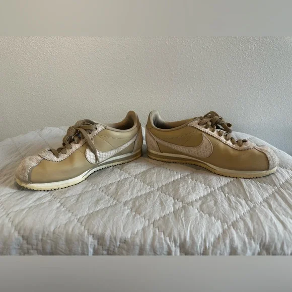 Nike Classic Cortez Premium Linen Sail Snake Print Sneakers  - Women's Size 8.5 - Picture 3 of 8